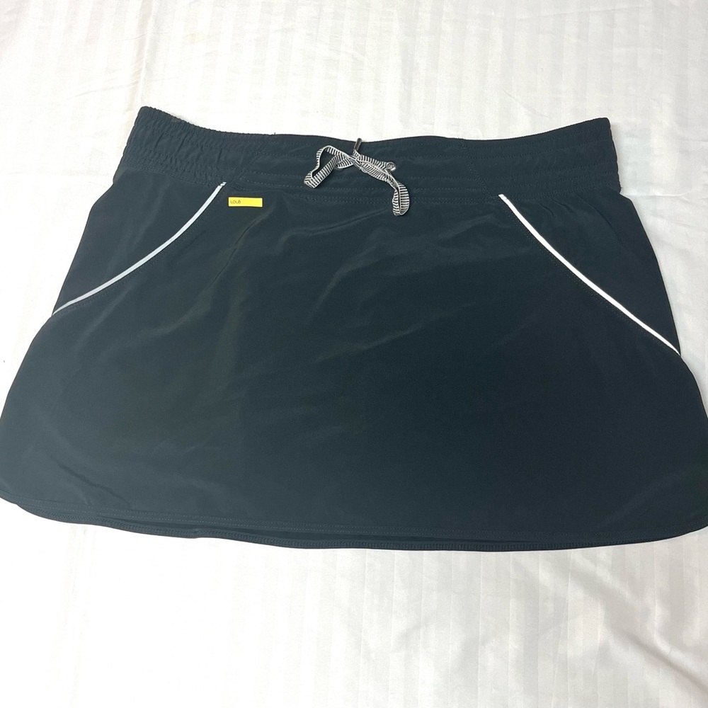 Women’s S Lole black tennis skirt. Not a skort. No pockets.